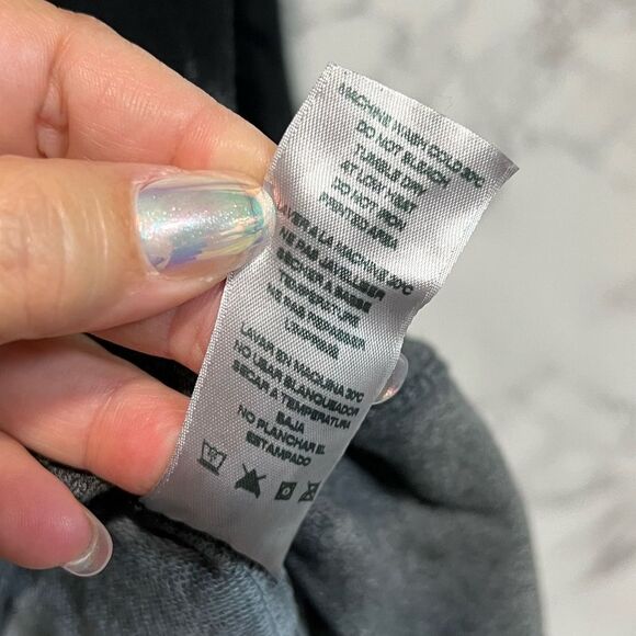 Sundry Ombre Off Shoulder Sweatshirt Black & Gray Pullover Size 2= M=8-10 - Picture 6 of 7